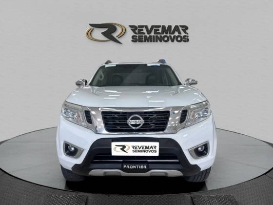 NISSAN FRONTIER 2.3 16V TURBO DIESEL XE CD 4X4 AUTOMÁTICO NISSAN FRONTIER 2.3 16V TURBO DIESEL XE CD 4X4 AUTOMÁTICO